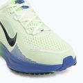 Laufschuhe Nike Vomero 18 volt tint/black spruce 7