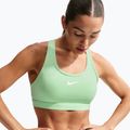 Sport-BH Nike Swoosh cucumber calm/white