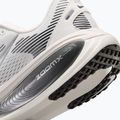 Laufschuhe für Damen Nike Vomero 18 summit white/sail/metallic silver 6