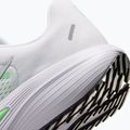 Laufschuhe für Damen Nike Quest 7 white/illusion green/metallic silver 8
