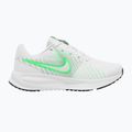 Laufschuhe für Damen Nike Run Defy white/cucumber calm/black/illusion green