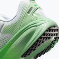 Laufschuhe für Damen Nike Vomero 18 white/illusion green/metallic silver 8