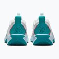 Nike Omni Multi-Court Schuhe in Off-White/Energy/Glacier Blue 12