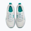 Nike Omni Multi-Court Schuhe in Off-White/Energy/Glacier Blue 13