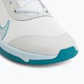 Nike Omni Multi-Court Schuhe in Off-White/Energy/Glacier Blue 7