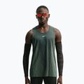 Herren-Laufshirt Nike Stride black/light green spark