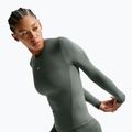 Damen-Trainingslangarmshirt Nike One Fitted camo green/white 4