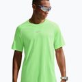 Herren-Laufshirt Nike Stride volt/light silver 4