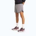 Herren-Laufshorts New Balance Run Essentials 5" Short off-line grey/smoked violet