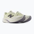 Laufschuhe für Damen New Balance FuelCell Rebel V5 pistachio butter/sea salt 4