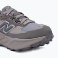 Laufschuhe für Damen New Balance Hierro Trek Nubuck Vamp V9 truffle salt/off-line grey 7
