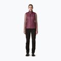 Damenweste Patagonia Nano Puff berry fig 2