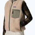 Damenweste Patagonia Classic Retro-X dark natural w/river rock green 4