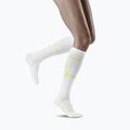 CEP Heartbeat Damen Kompressions-Laufsocken weiß WP20PC2 4
