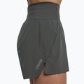 Gymshark Speed Damen Trainingsshorts dunkel/grau 4