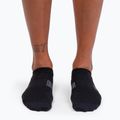 On Women's Ultralight Low schwarz/weiße Laufsocken 3