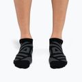 Women's On Performance Low schwarz/shadow Laufsocken 3