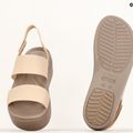 Crocs Brooklyn Met Low Wedge Damen Metall Champagner Sandalen 11