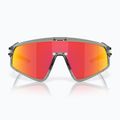 Oakley Latch Panel graue Tinte/Prizm Rubin Sonnenbrille 3