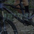 Orbea Oiz M20 2023 halo silber/blau carbon view Mountainbike 3