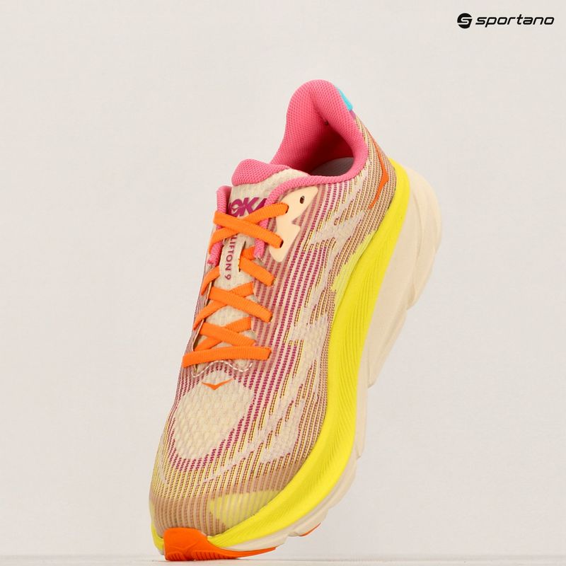 HOKA Clifton 9 fuchsia/vanilla Kinder Laufschuhe 16