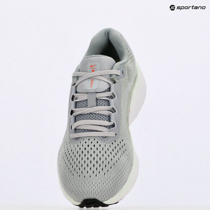 Laufschuhe Damen Nike Winflo 11 wolf grey/olive aura/lightpumice/metallicredbronze 9
