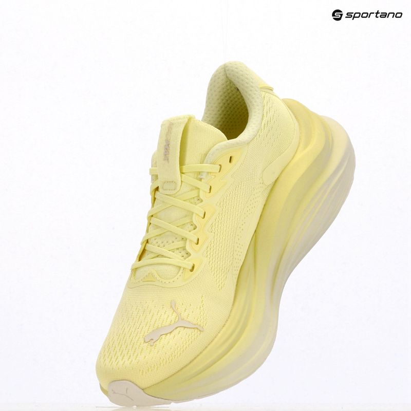Damen-Laufschuhe PUMA MagMax Nitro gold moon 9