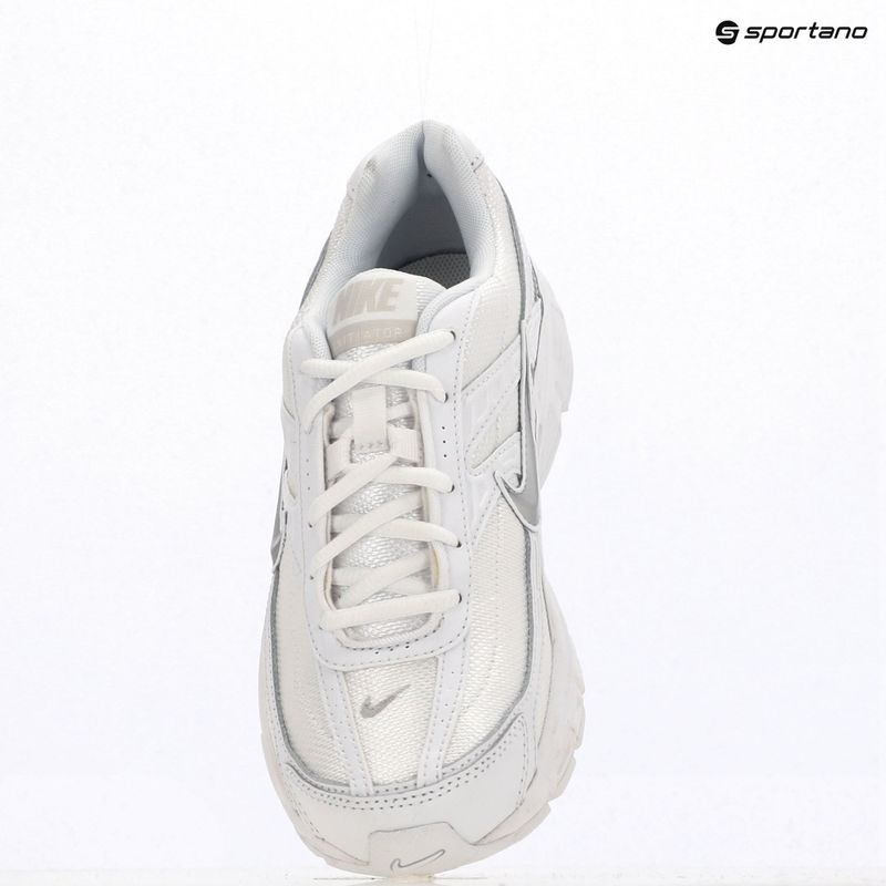 Damen Sneaker Nike Initiator white/photon dust/metallic silver 19