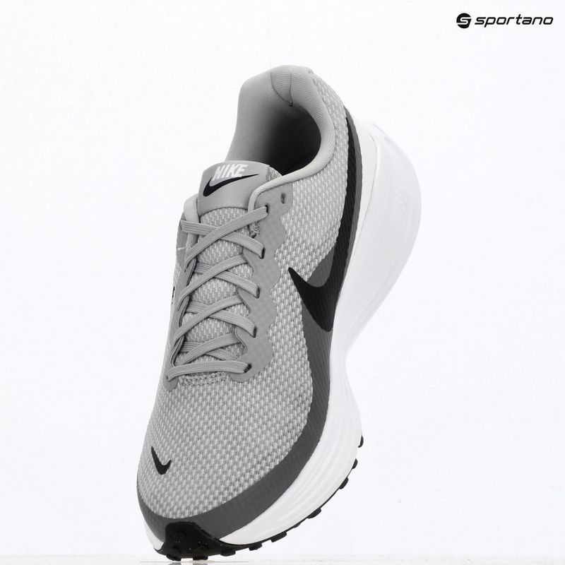 Herren-Laufschuhe Nike Revolution 8 light smoke grey/smoke grey/white/black 11
