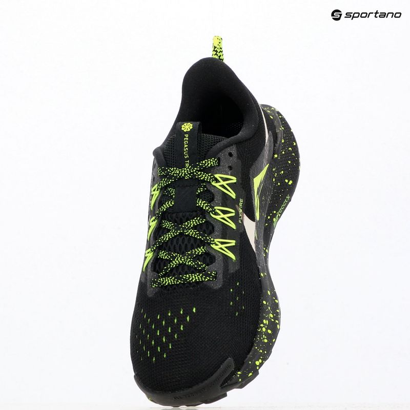 Damen-Laufschuhe Nike Pegasus Trail 5 black/volt ice/phantom 9