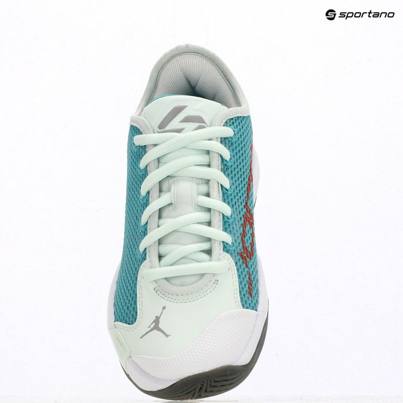 Kinder-Basketballschuhe Nike Jordan Luka 77 GS Jr barely green/washed teal/barely green 9
