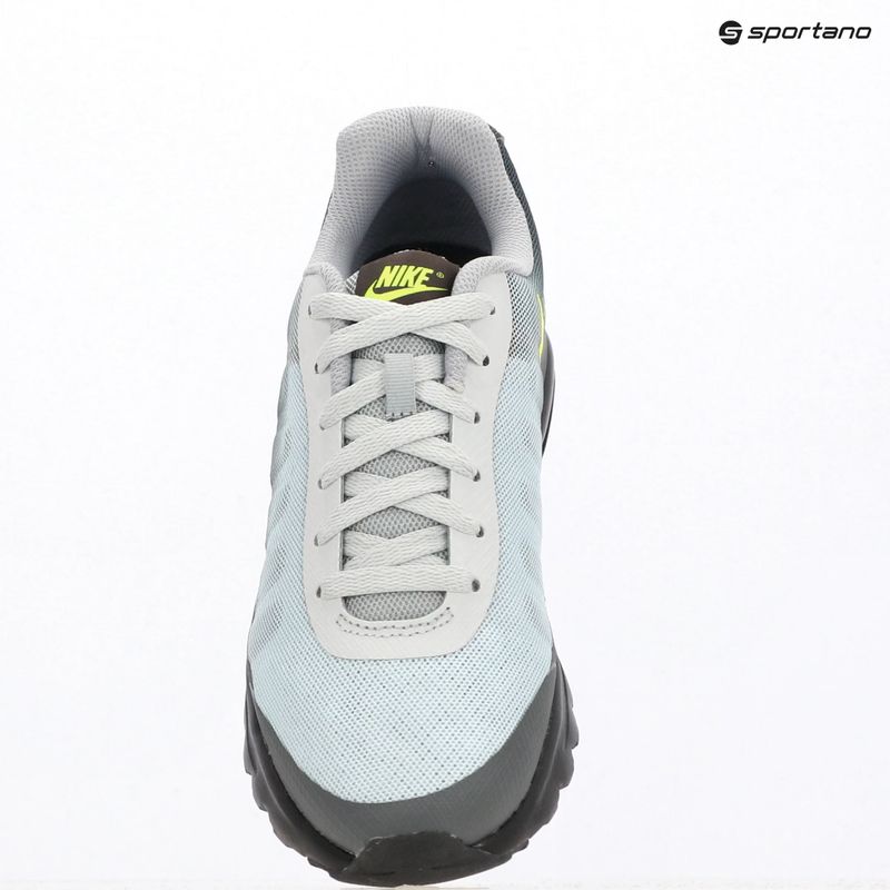 Herren-Sneaker Nike Air Max Invigor black/dark grey/cool grey/volt 15