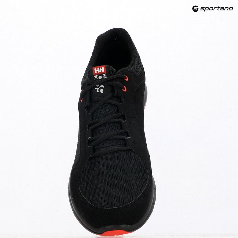 Herrenschuhe Helly Hansen Ahiga V4 Hydropower off black/alert red 11