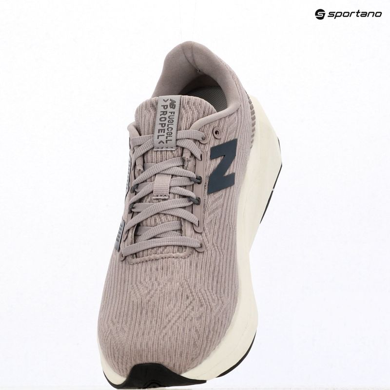 Damen-Laufschuhe  New Balance FuelCell Propel V5 candied violet/taro 9