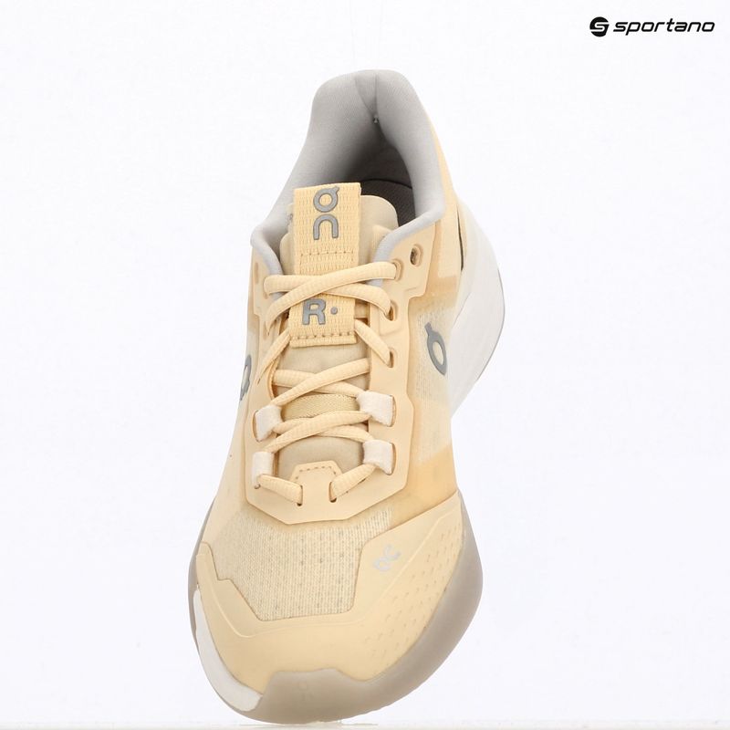 Damen-Tennisschuhe On Running The Roger Advantage Pro W blonde/gardenia 9