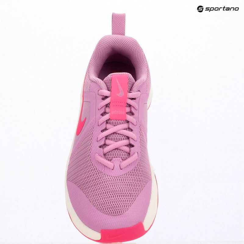 Damen Trainingsschuhe Nike MC Trainer 3 light magenta/sail/hyper pink 10