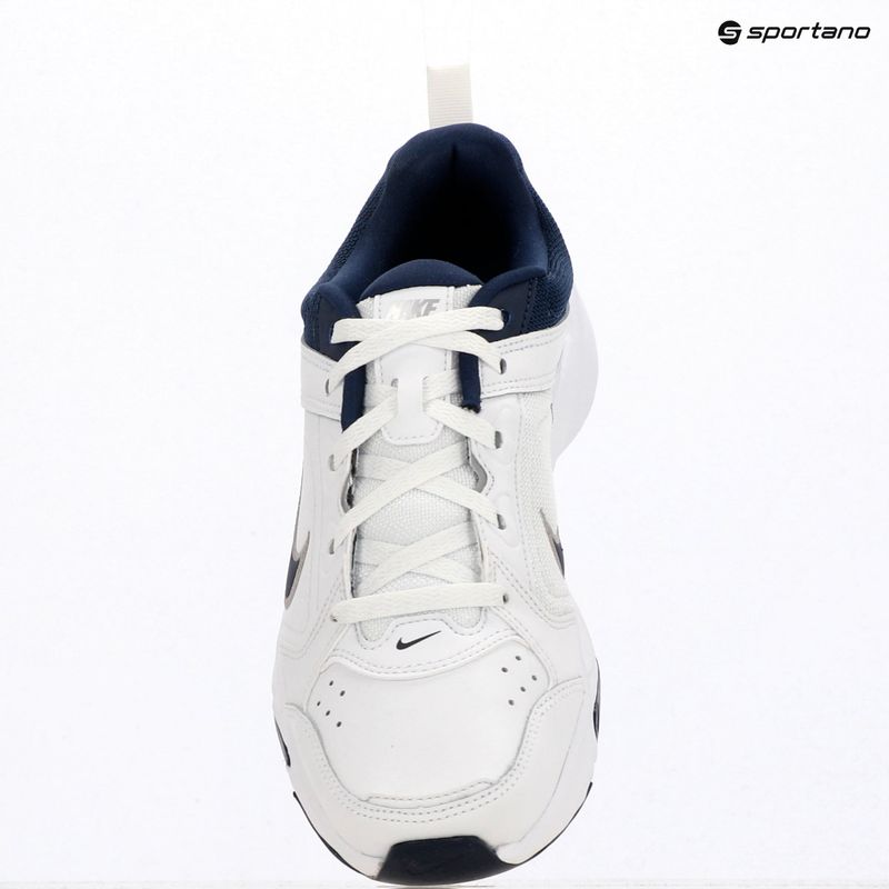 Herren Trainingsschuhe Nike Defy All Day white/metallic silver/midnight navy 10