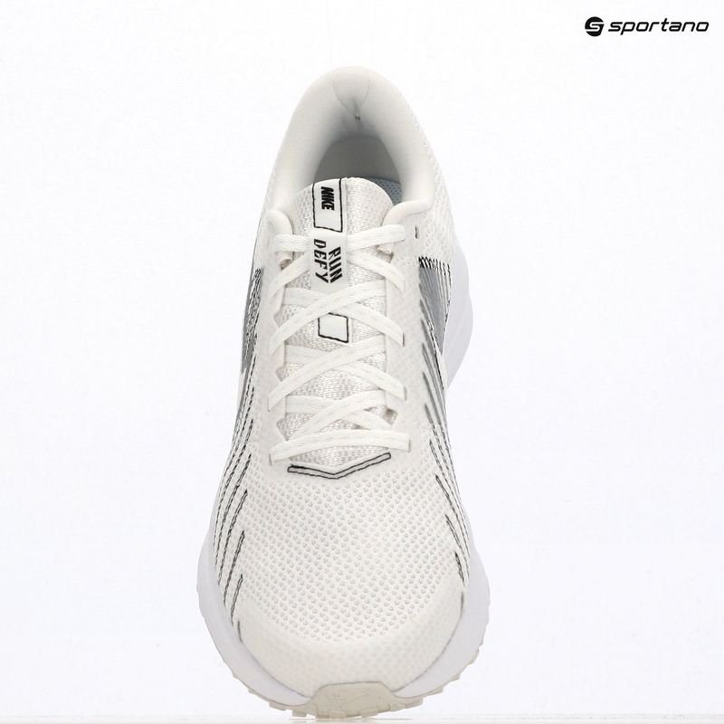 Herren-Laufschuhe Nike Run Defy summit white/white/black/metallic silver 7