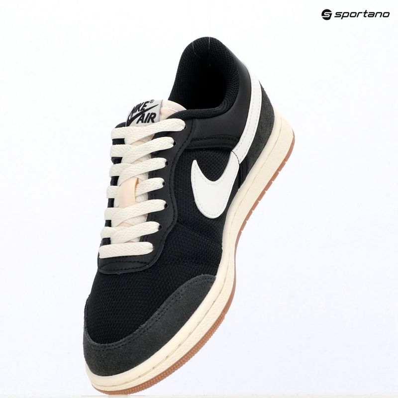 Damen-Schuhe Nike Air Jordan Skyline Low black/sail/gum med brown/summit white 6