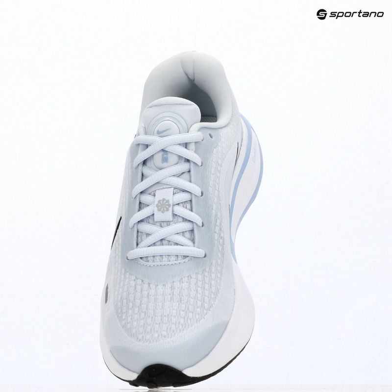 Laufschuhe für Damen Nike Journey Run football grey/white/aluminum/anthracite 9