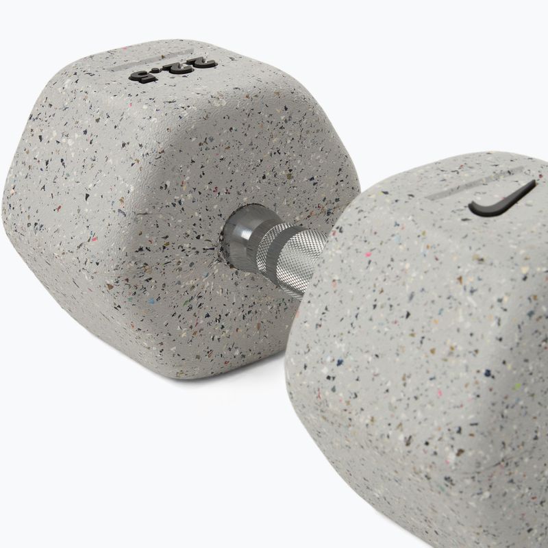 Gummierte Hantel Nike Strength Grind Hex Dumbbell 22,5 kg wolf grey 4