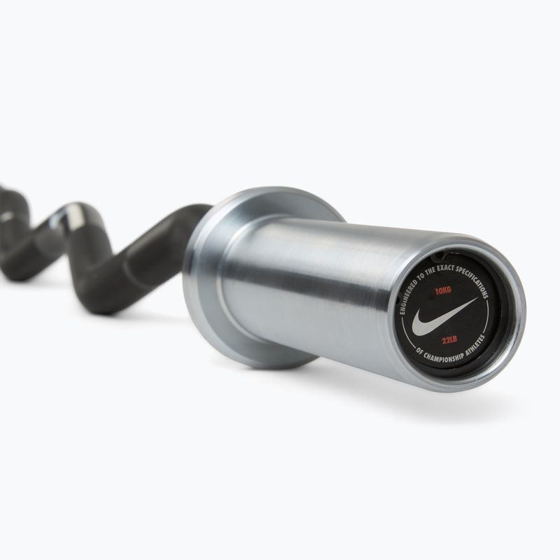 Gebogene Stange Nike Strength Curl Bar black swoosh 5