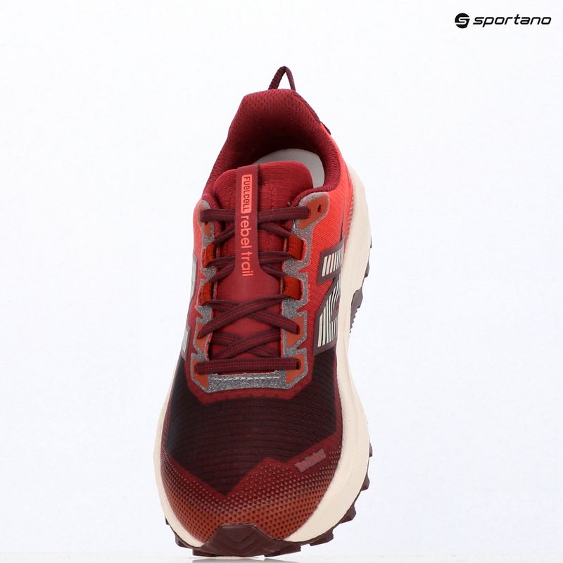 Laufschuhe für Damen New Balance Rebel V1 podium red/neo flame 9