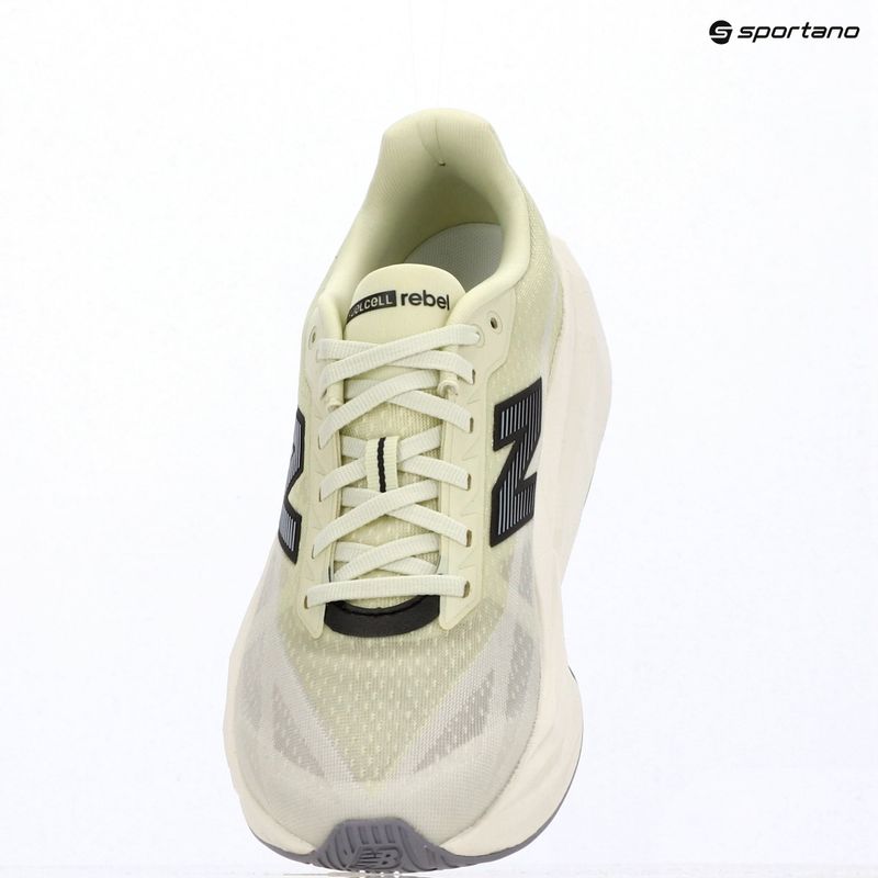 Herren-Laufschuhe New Balance FuelCell Rebel V5 pistachio butter/digital mist 9