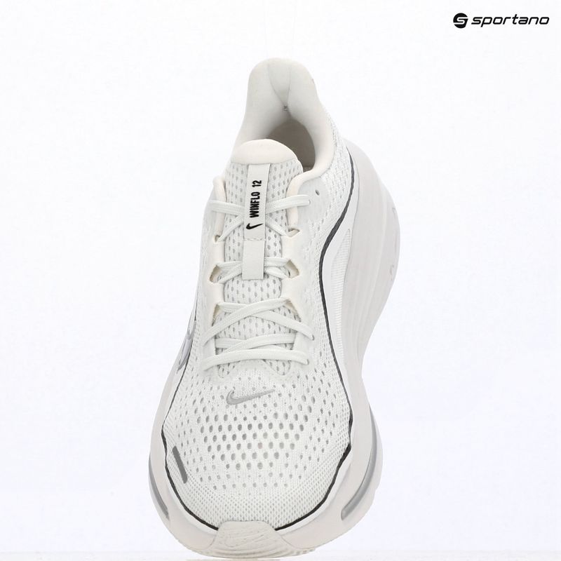 Laufschuhe für Damen Nike Winflo 12 summit white/black/metallic silver 18