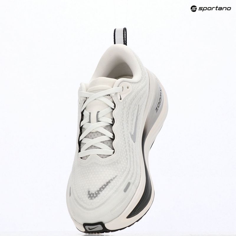 Laufschuhe für Damen Nike Vomero Plus summit white/sail/metallic silver 8