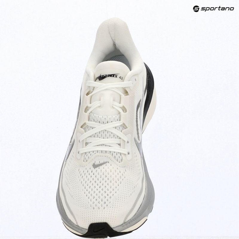 Laufschuhe für Damen Nike Pegasus 42 summit white/sail/black/metallic silver 16