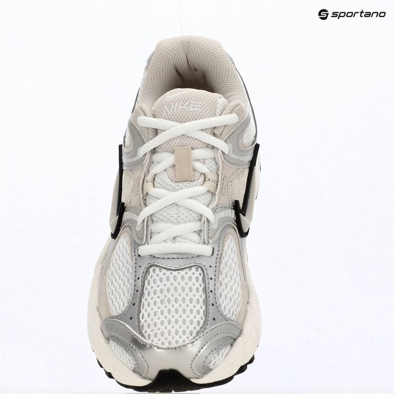 Damen-Schuhe Nike V5 RNR summit white/sail/black/light orewood brown 10