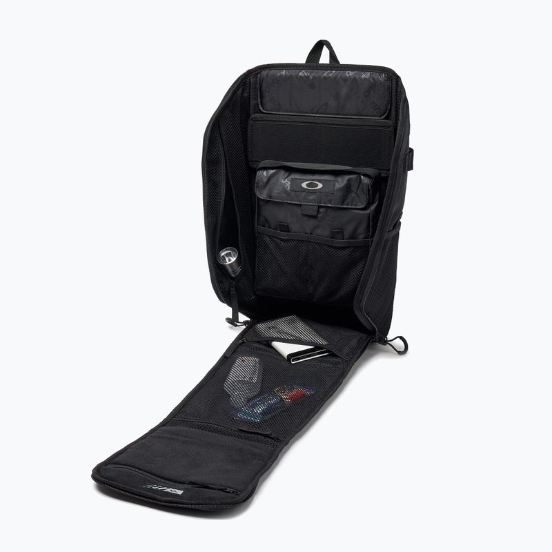 City-Sling-Rucksack Oakley Extractor Sling 2.0 23 l blackout tbl 5