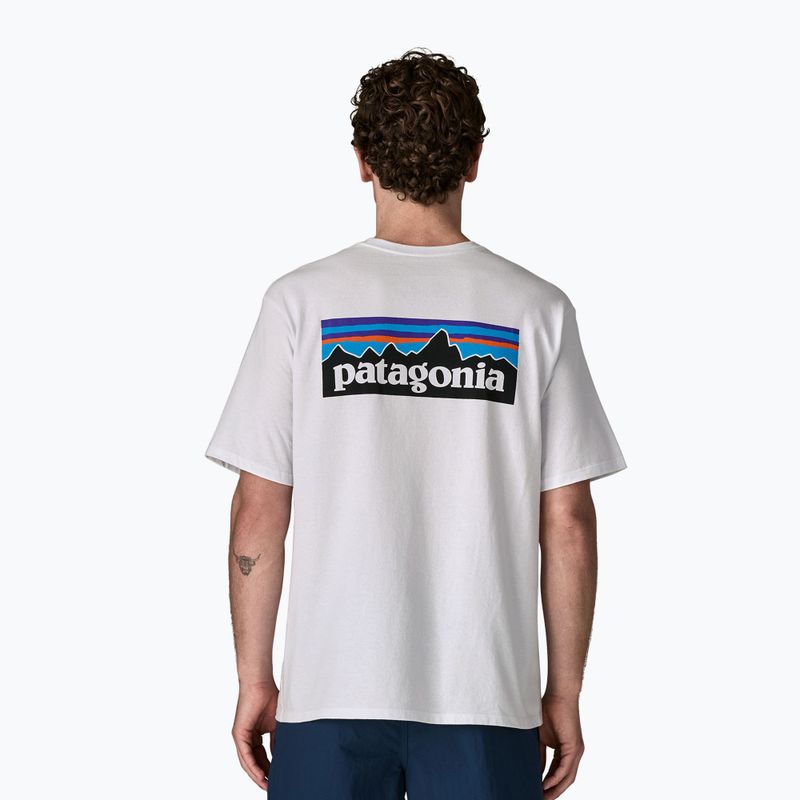 Herren Patagonia P-6 Logo Responsibili-Tee Trekking-T-Shirt weiß 4